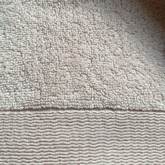 SALE 4 Multipack WEST ELM Bathtowels/Handtowels - Picture 5 of 10